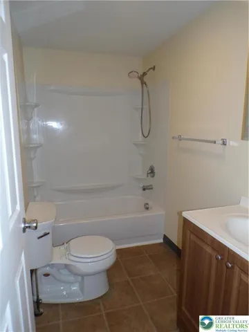 Full bathroom