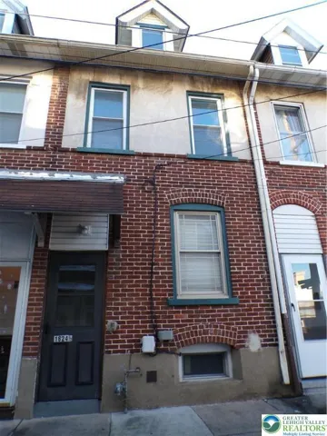 Front view of property