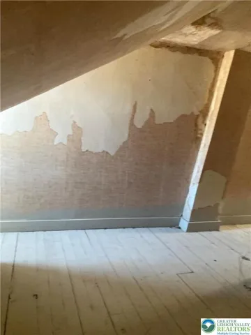 attic/ 3rd bedroom