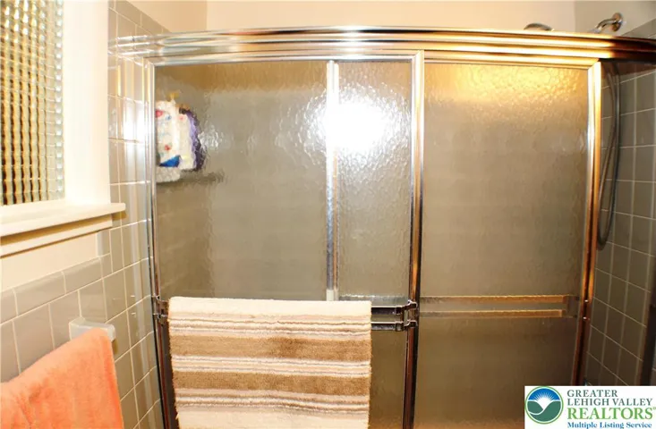 Full Tub/Shower combo