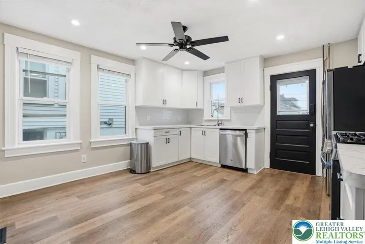 Eat in Kitchen