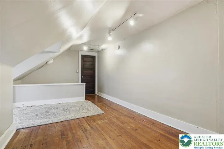 4th bedroom *Attic