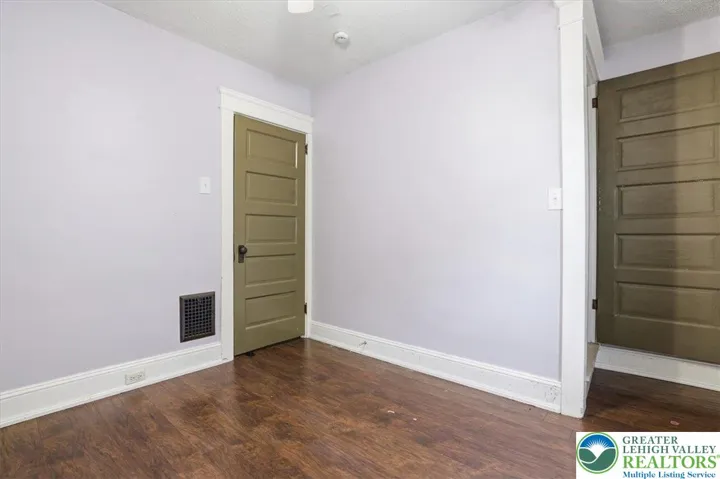 Third Bedroom*Access to 4th bedroom