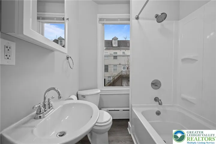 Full bathroom on second floor.