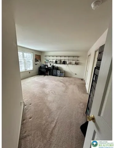 bonus room/4th bedroom
