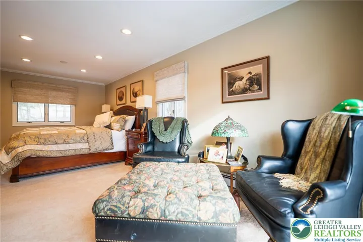 Master Suite w/sliding doors to balcony