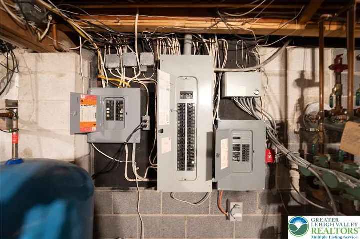Circuit breaker