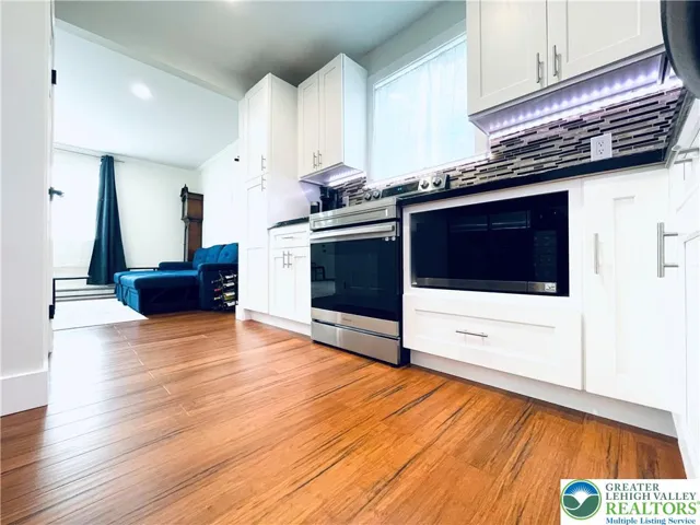 Stainless steel appliances, high-efficiency!
