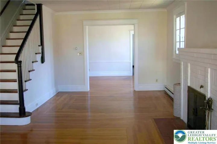 Living room 25 x15