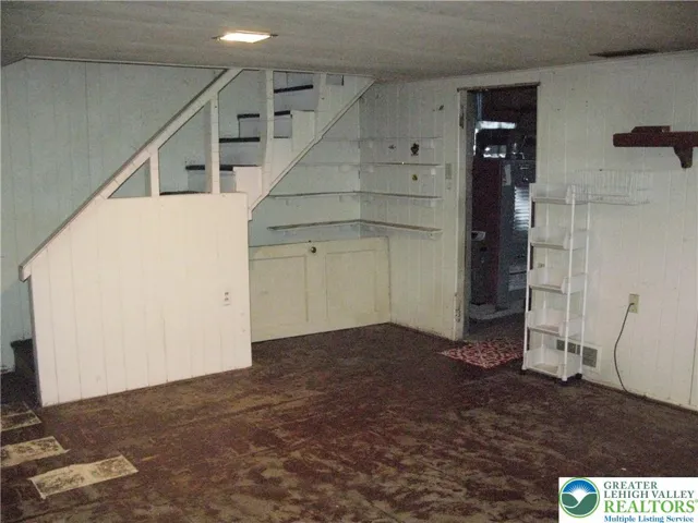 Basement: 19'x30'