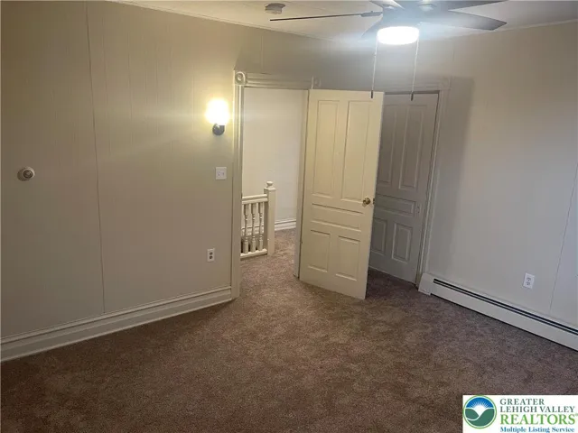 Middle Bedroom
