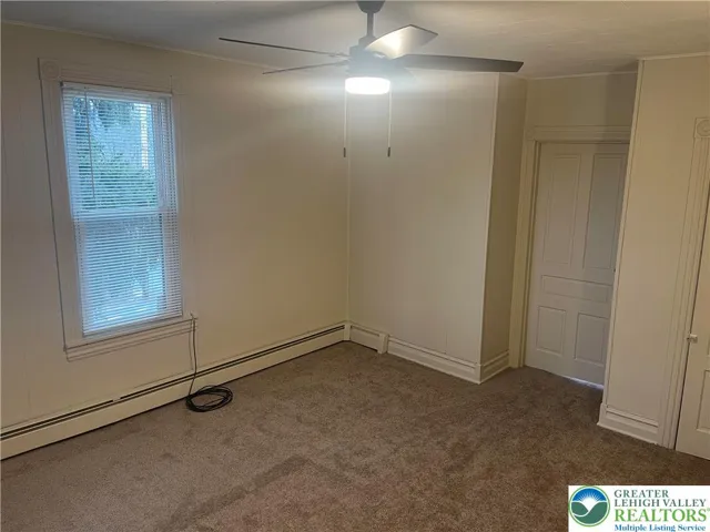 Middle Bedroom
