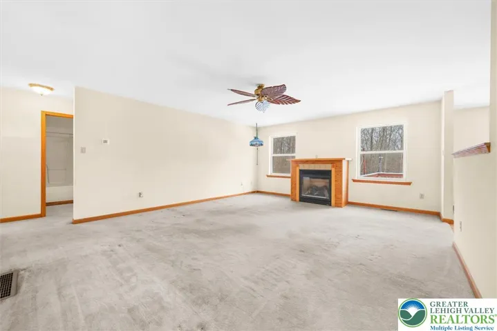 Family Room w/Gas Fireplace