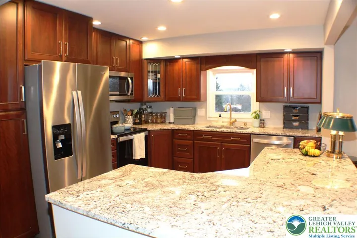 Lots of counter space - granite