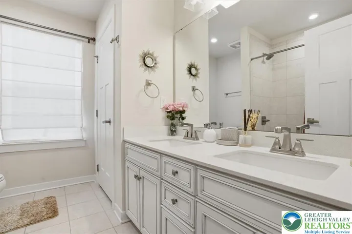 Hall Bathroom 2nd Floor