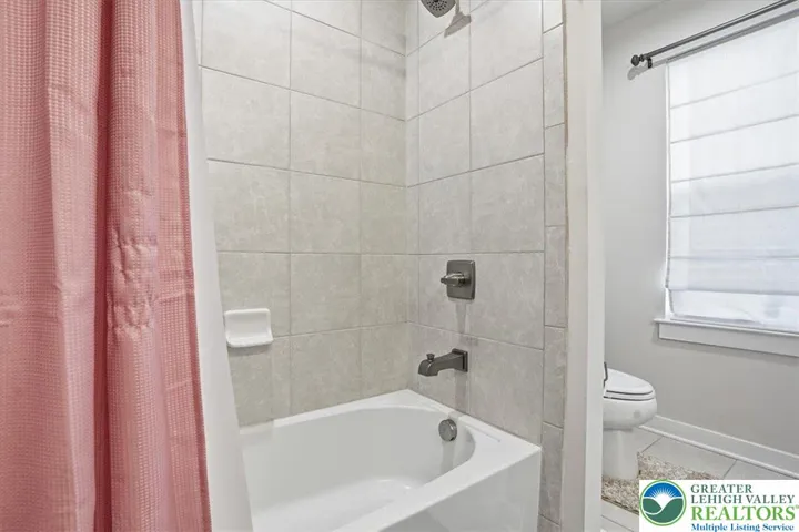 Hall Bathroom 2nd Floor