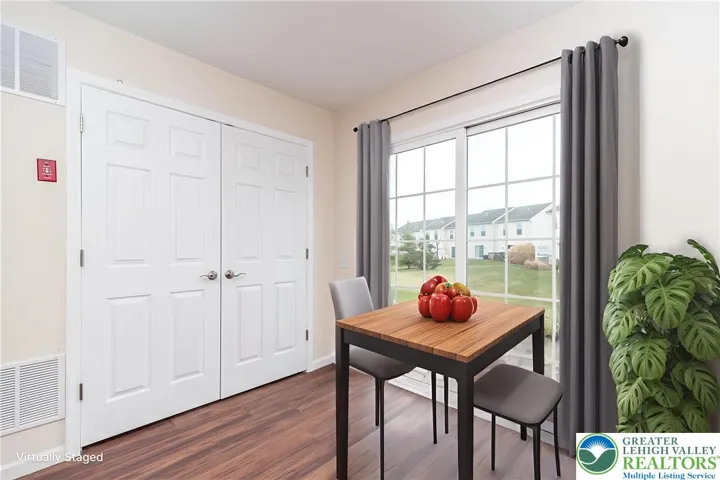 Eating Area - Virtual Furniture