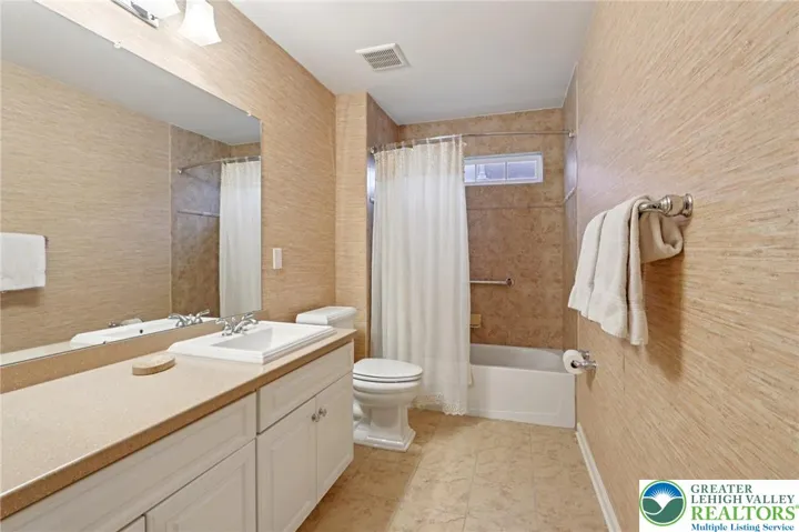 Second floor guest bath