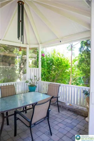 Gorgeous high ceiling in the gazebo area