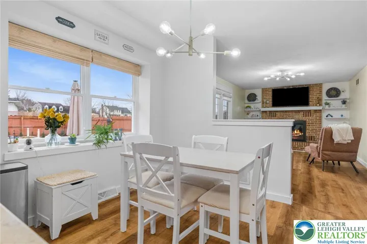Breakfast Nook