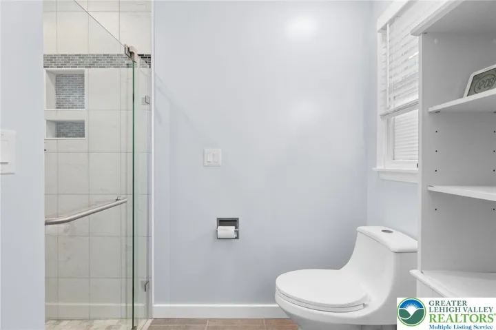 Primary En-Suite