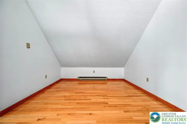 Loft Area w/ Hardwood Floors