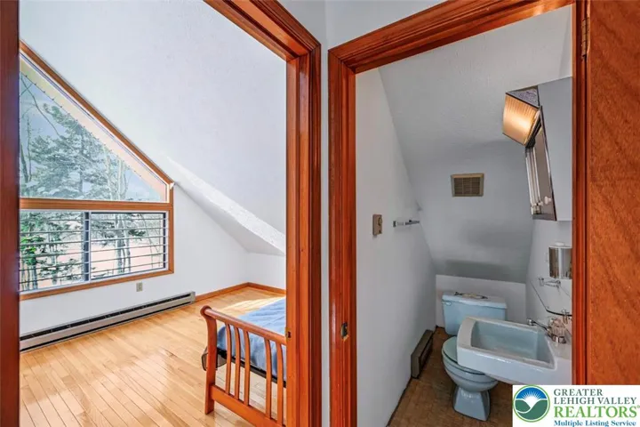 Bedroom & Powder Room