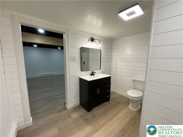 Second Full Bathroom with tile shower