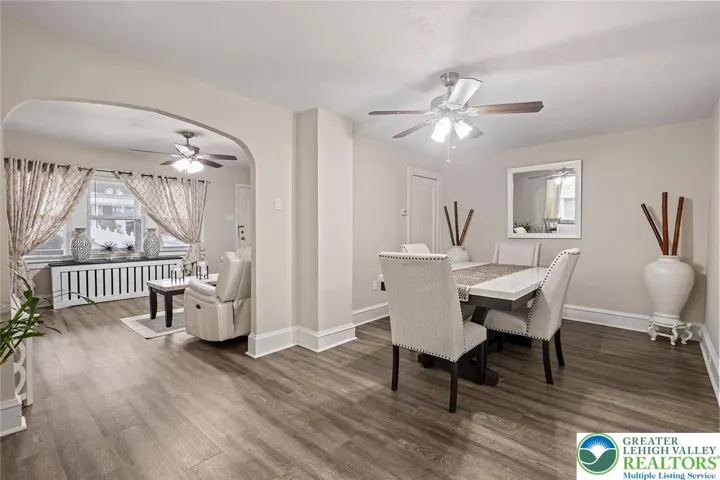 Well defined living and dining spaces