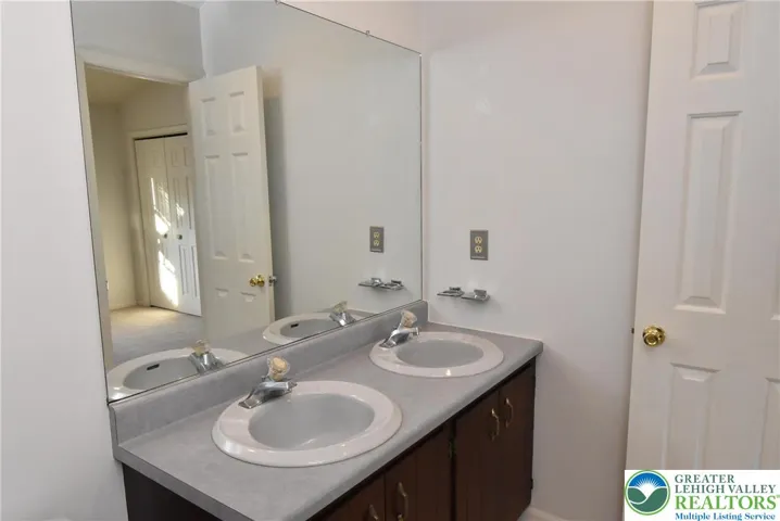 Primary Bath with dual sinks