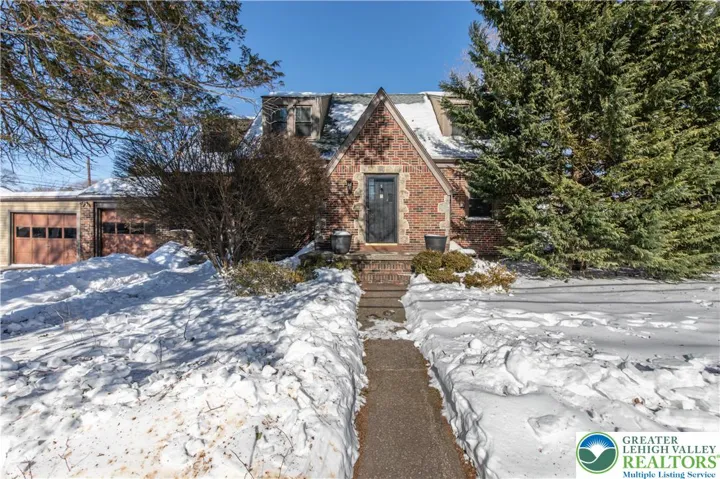 Welcome home to 1403 Madison Ave