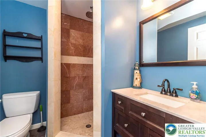 1st floor full bathroom