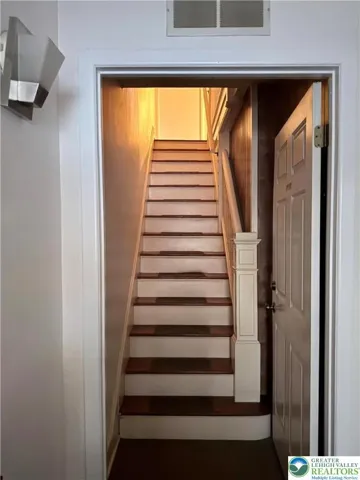 Follow Me Upstairs