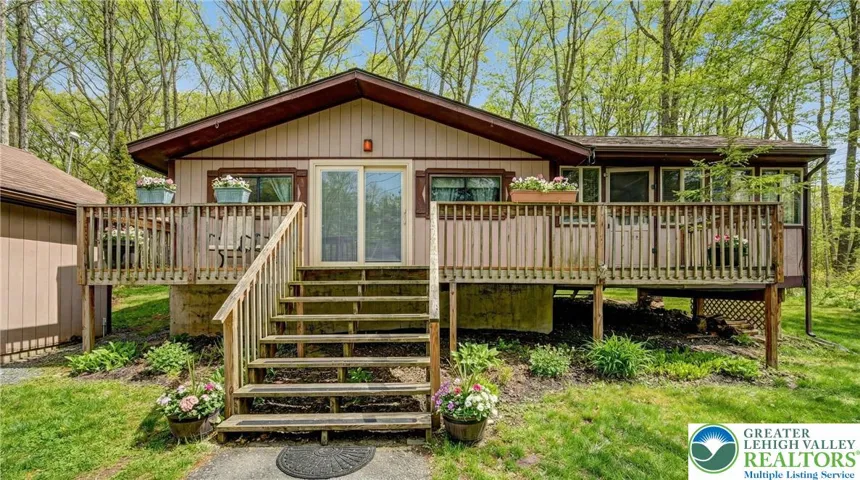 Spring Setting Close To Amenities