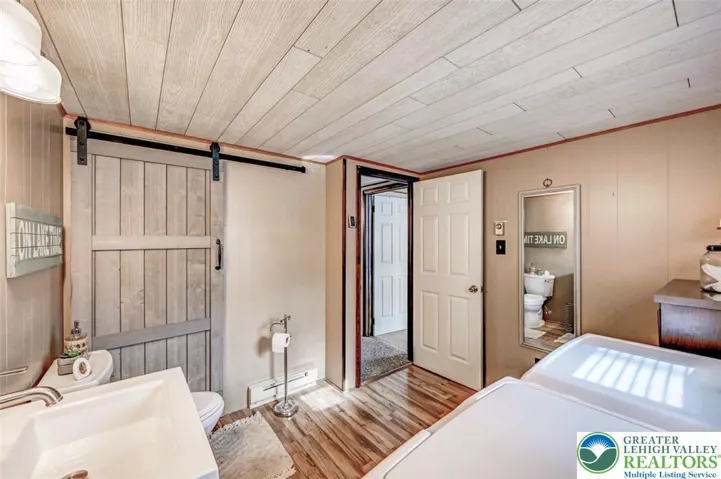 Large Laundry Room w/ Storage Closet
