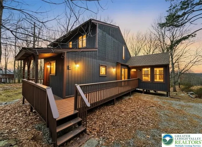 103 Ashley Ct, Bushkill, PA