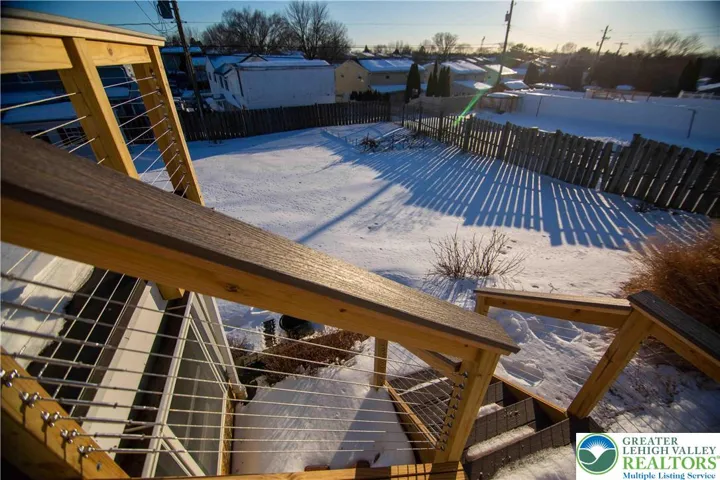 Nice view of the yard