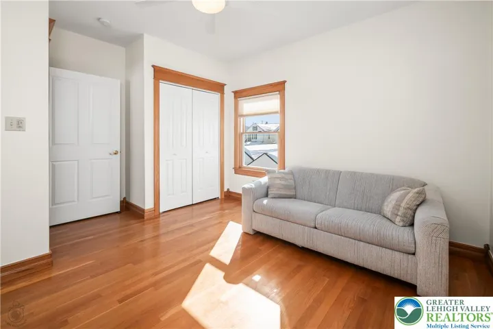 559 - Loft/Upper Level