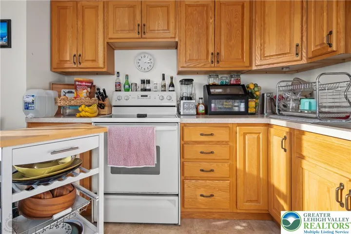 557 - Upper Level Unit