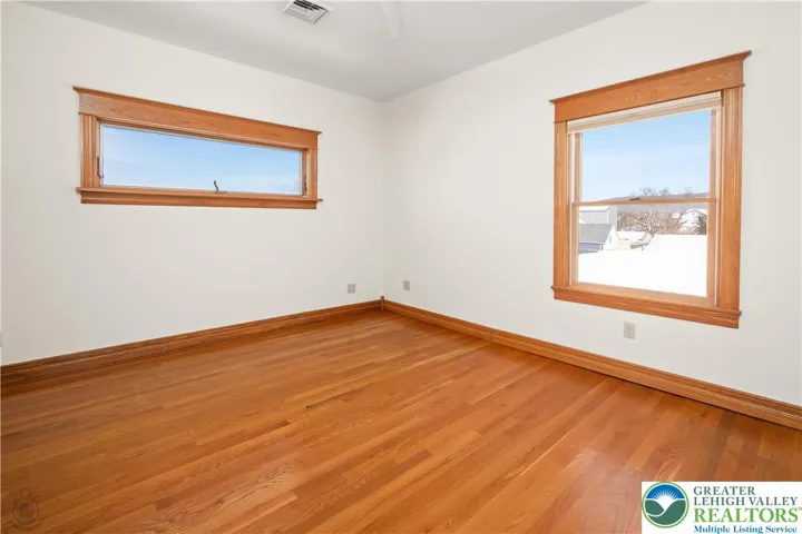 559 - Loft/Upper Level