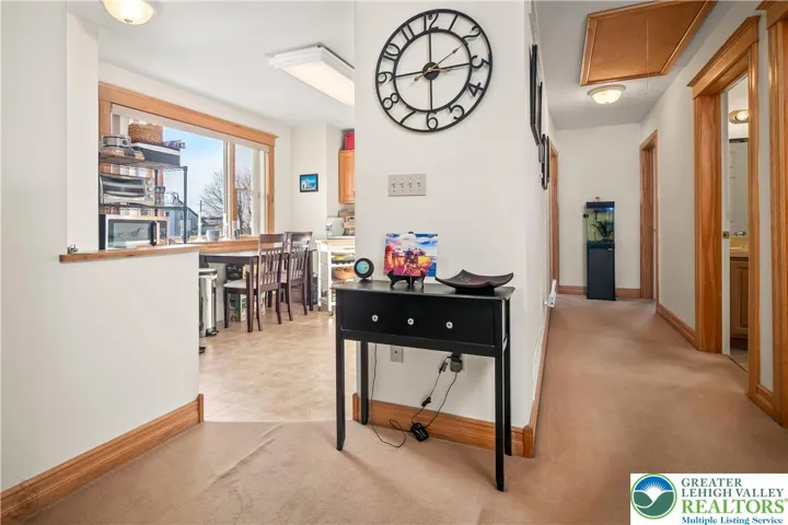 557 - Upper Level Unit