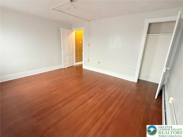 2nd floor bedroom