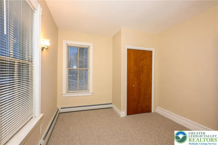 Middle Bedroom