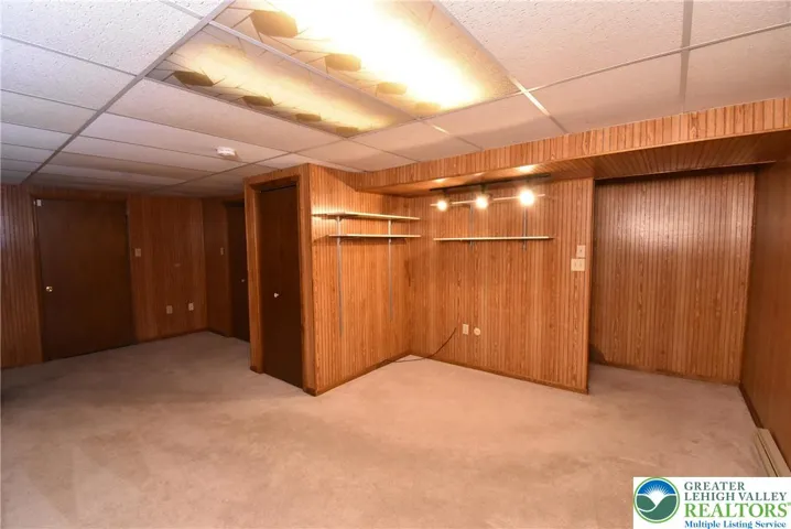 Finished Basement Rooom