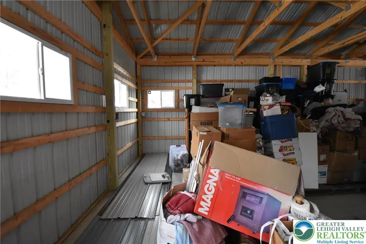1,100 sq.ft. garage
