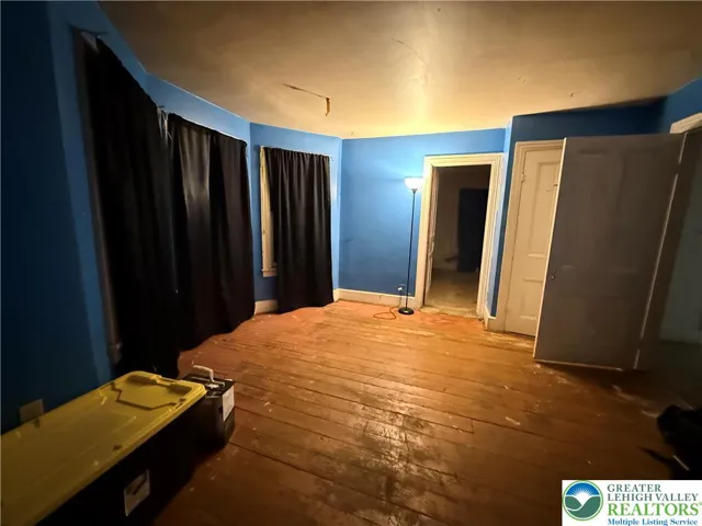 Bedroom 2 (2nd FL)