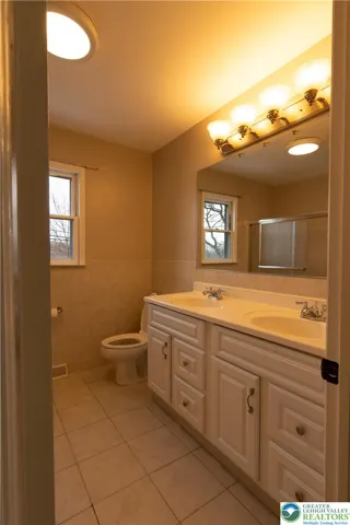 2nd floor full bath