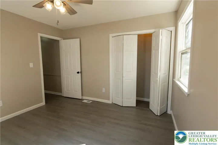 1st floor bedroom pic 2