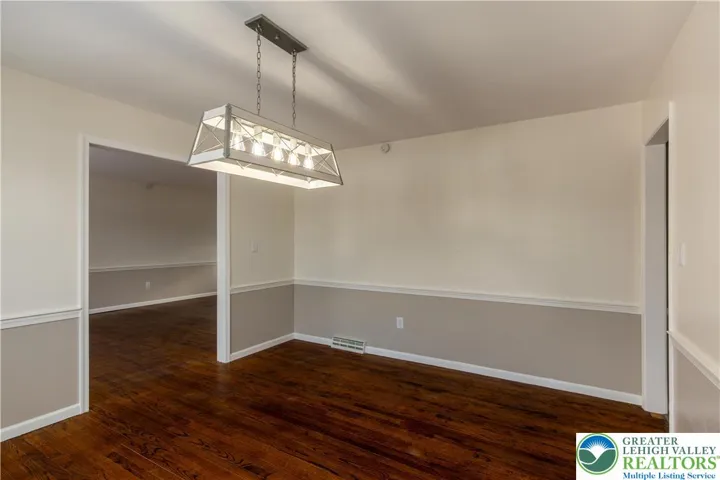 Dinning room pic 2