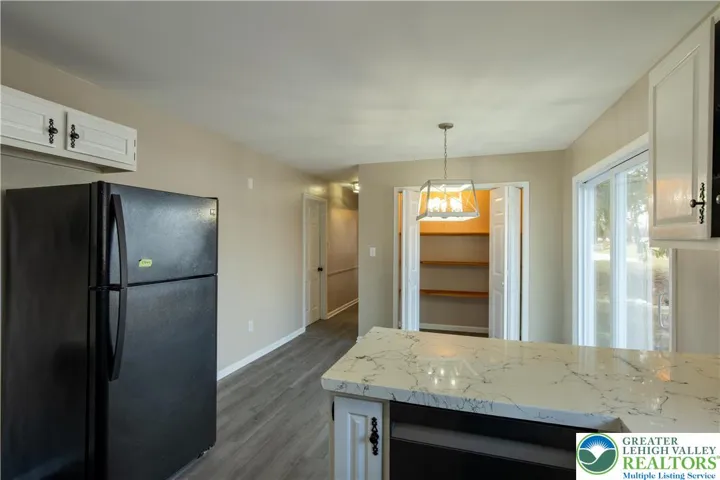 Kitchen pic 6